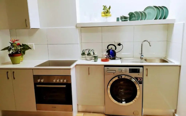 Urban Oasis ApartHotel