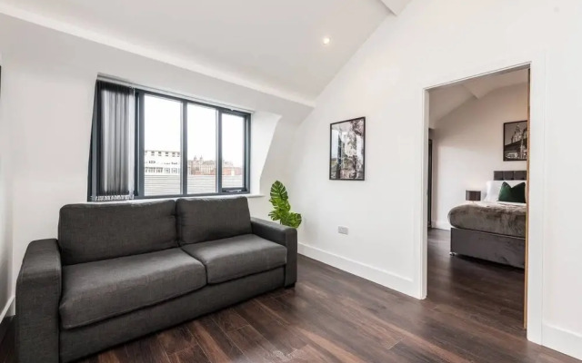 Prestige STAY Aparthotel - 42 Stanley Street Party Apartments