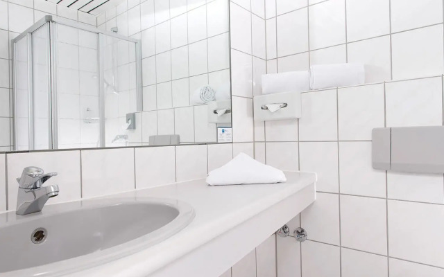 Good Morning + Bad Oldesloe Hotel