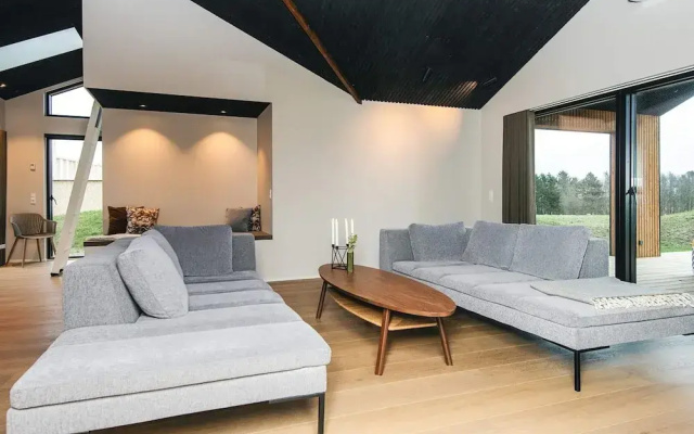 5 Star Holiday Home in Borkop