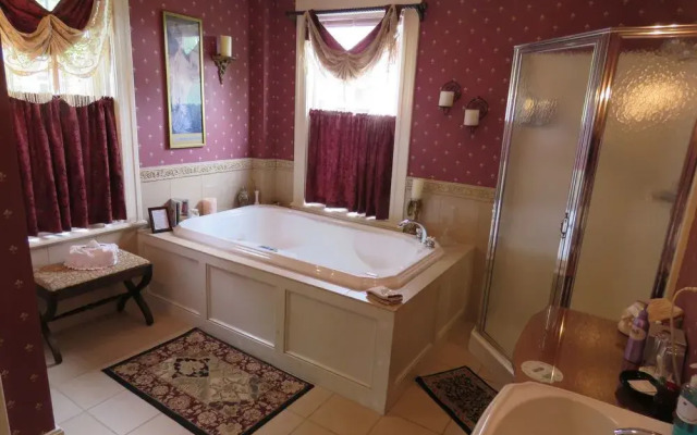 The Sleigh Maker Inn Bed and Breakfast