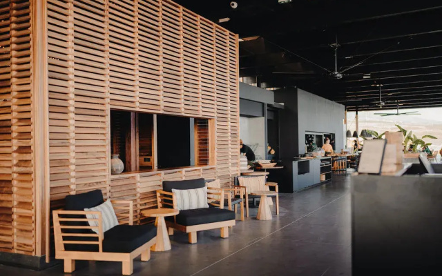 Wood Hotel & Spa