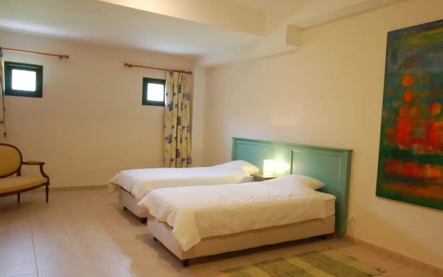 Luxurious Holiday Home in Quarteira Algarve