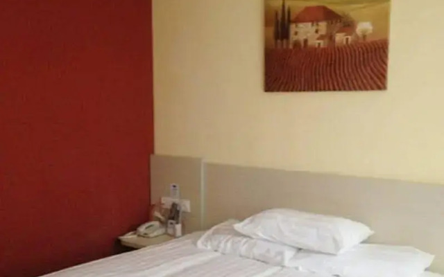 Hanting Hotel People's Street Jinzhou Railway Sta