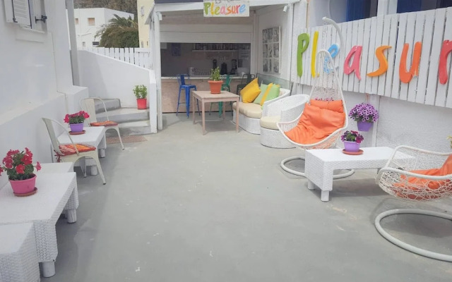 Pleasure Apartments 2 Bedrooms Near The Sea