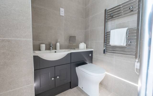 Mbasy Serviced Apartments Camberley