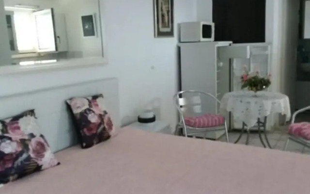 Branka - at the Beach - SA2