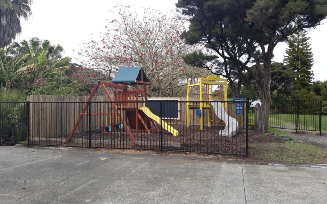 Whatuwhiwhi TOP 10 Holiday Park