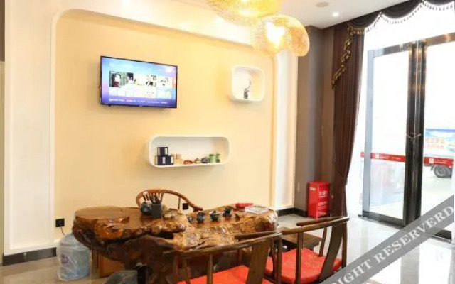 Thank Inn Plus Hotel (Tianxia Gongguan)