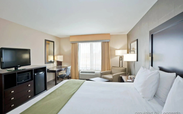 Holiday Inn Express Hotel & Suites Hays by IHG