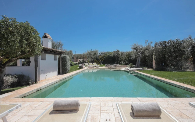TD Trulli di Montaltino with Stunning Huge Pool