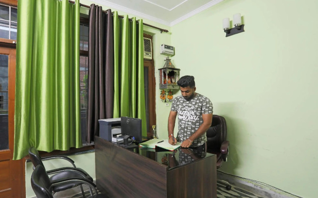 OYO 46228 Krishna Residency