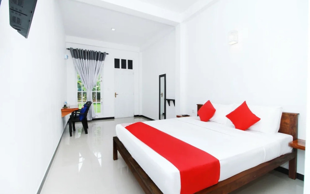 OYO 232 Cinnamon Canal View