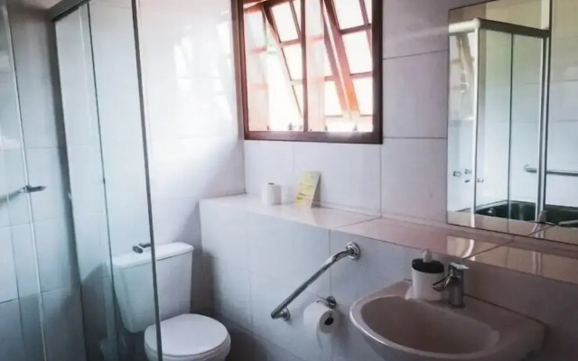 Nomades Riverside - Adventure Hostels & Coworking