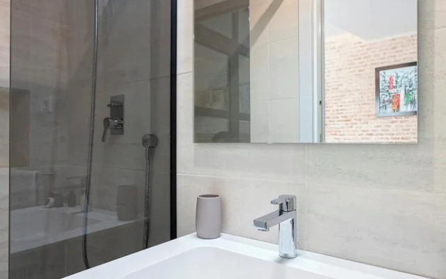 Marvelous 2-bedroom Apartment With Terrace in Triana. Castilla II