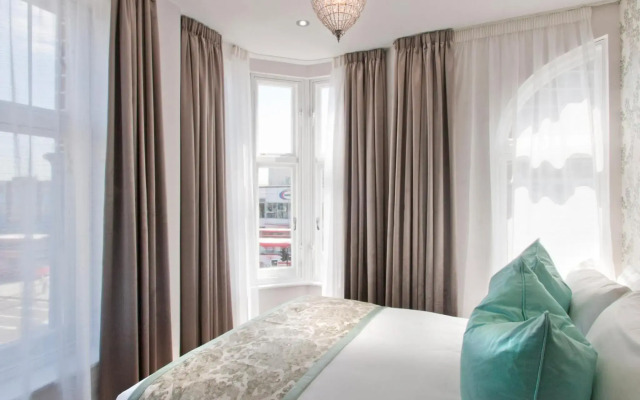 W12 Rooms