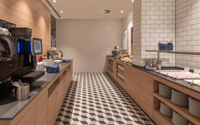Holiday Inn Express and Suites Potsdam by IHG