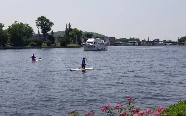 The Water's Edge Inn