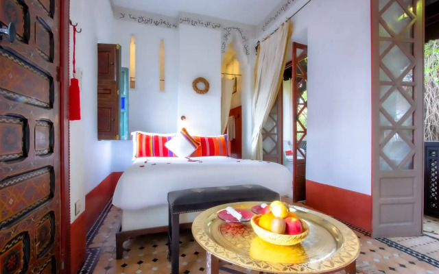 Riad Kaiss by Anika