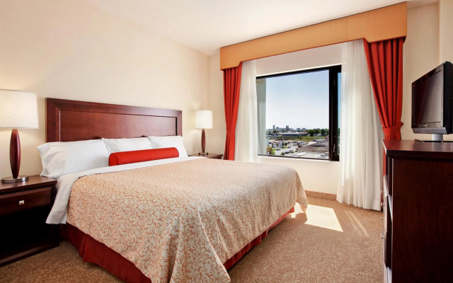 Travelodge by Wyndham Saskatoon