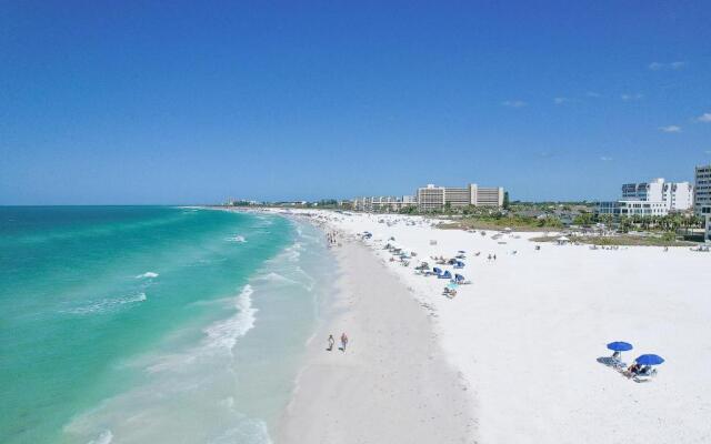 2 Bed 2 Bath Centrally Located