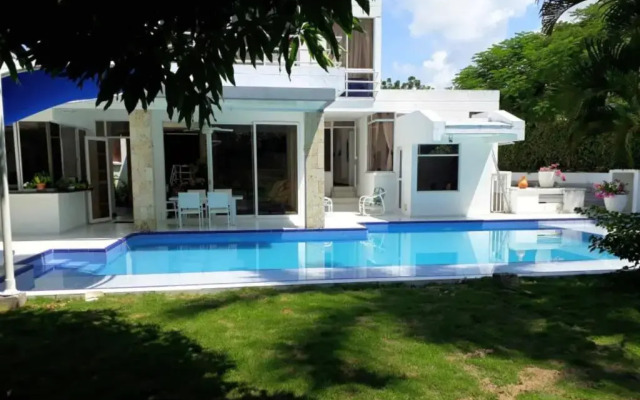 Casa Privada el Peñon Girardot