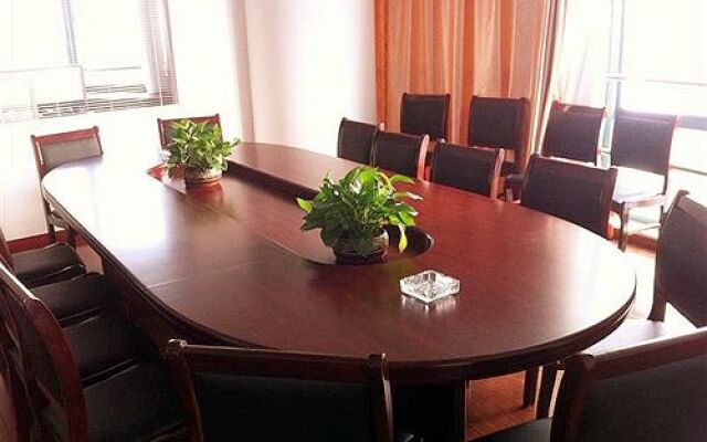 GreenTree Inn Shanghai Longwu Road Express Hotel