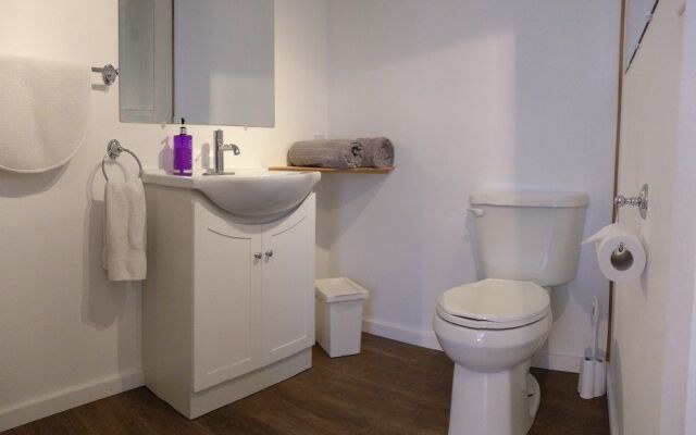 Tofino Travellers Guesthouse