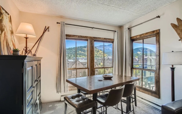 Your Next Vacay at Peak 9 Ski-in/ski-out