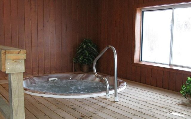 Cedar Hill Lodge