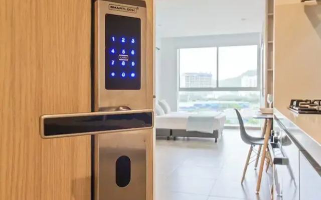 Salguero Suites By HostPro