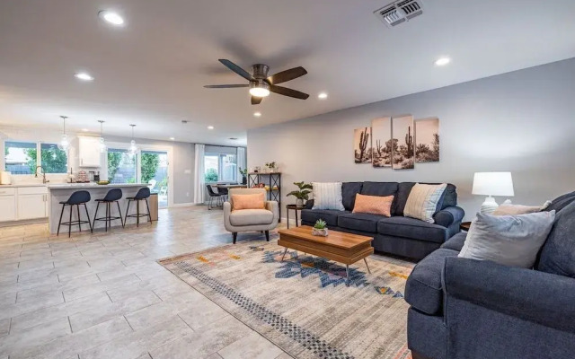 Phoenix Winchcomb 3 Bedroom Home by RedAwning