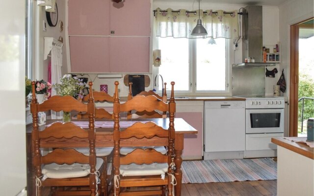 Amazing Home in Ullared With 2 Bedrooms and Wifi
