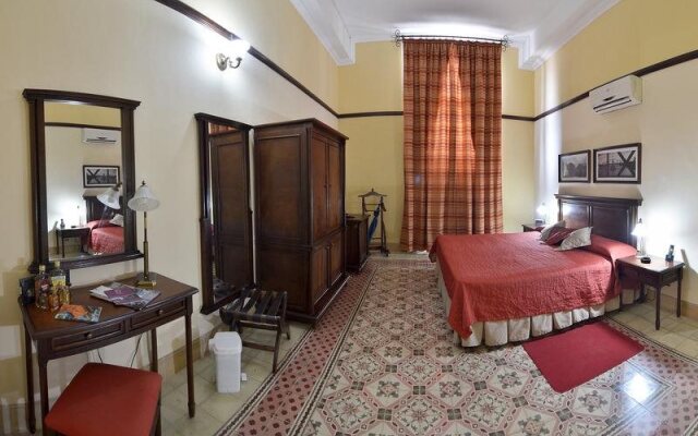 Hotel E Velasco