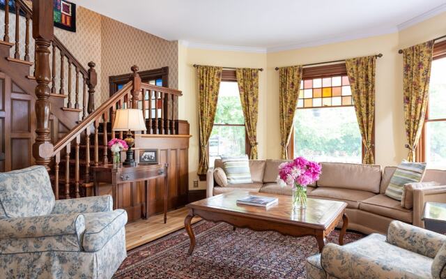 Sinclair Inn Bed and Breakfast