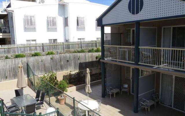 Toowong Inn & Suites