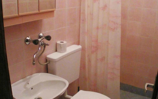 Robert - 5m From the sea - A2