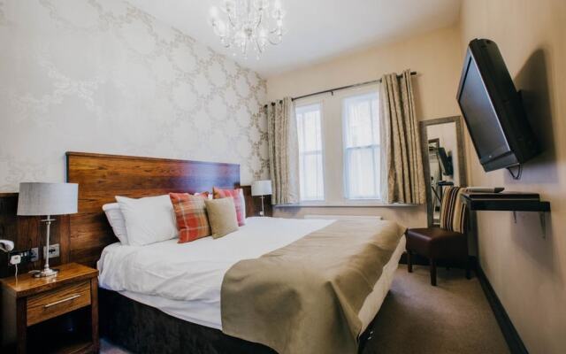 Duke Of Edinburgh Hotel