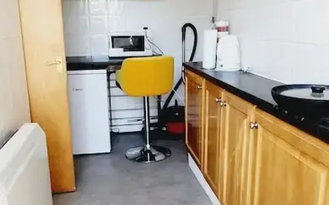 Ashford Cozy Apartment in Town Centre