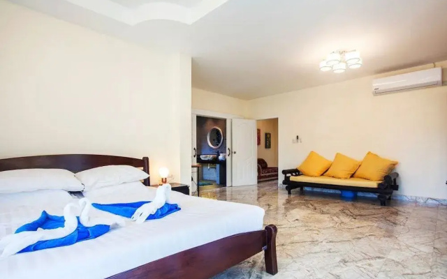 Twin Palm Pool Villa