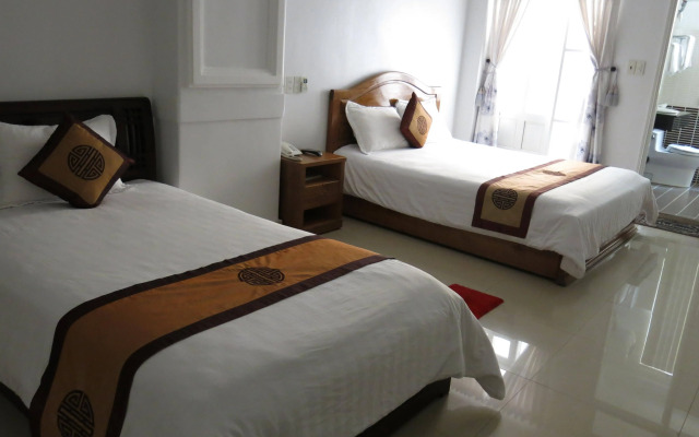 Tulip hotel