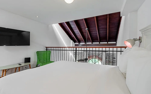 w Grandiose 1BR w Balcony in San Felipe
