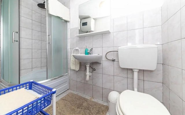 Awesome Home in Vinisce With Wifi and 3 Bedrooms