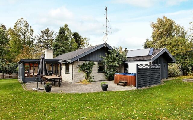Chic Holiday Home in Væggerløse With Sauna