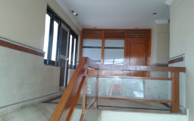 Reba Beach Resort - Hostel