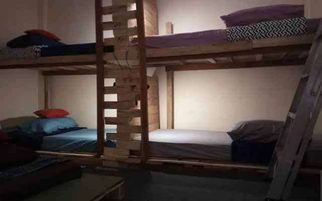 Pak-Inn Hostel Hat Yai