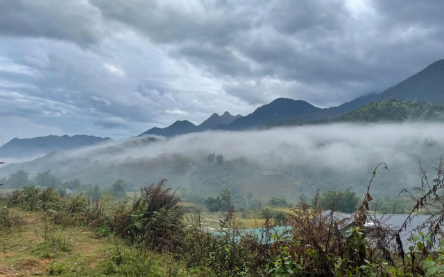 Stone Paradise Homestay