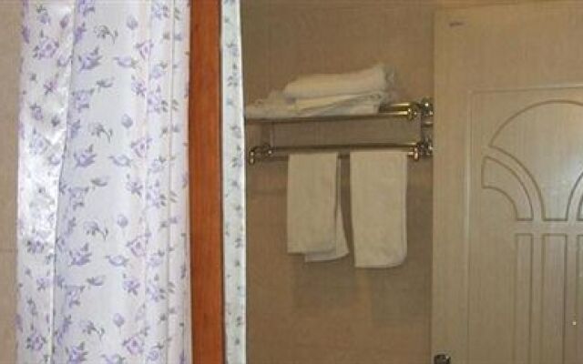 Huameida Business Hotel - Qingdao