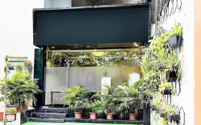Pleasant Stays Near Powai Lake Mumbai