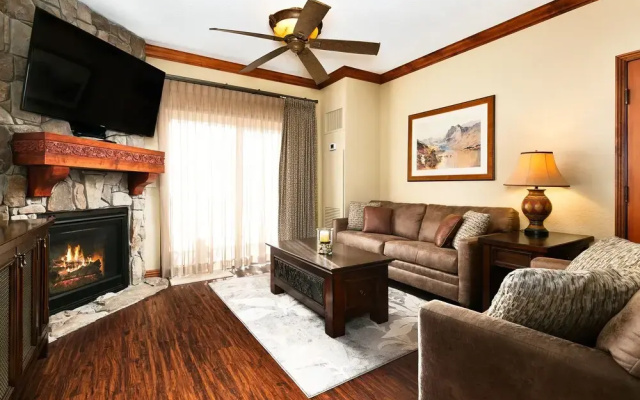 White Pines 1BD at Westgate